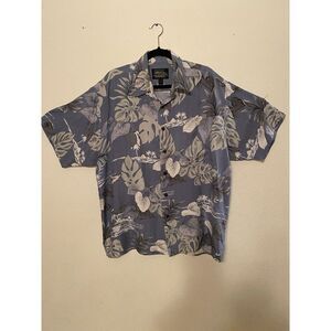 Hawaiian Reserve Men's 100% Silk Blue Large Tropical Print short sleeve shirt.‎